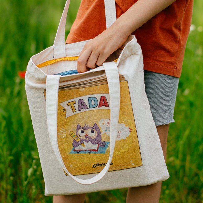 TADA tote bag with zipper